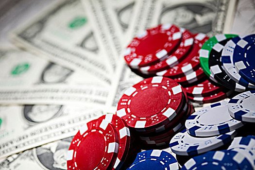 Antarmuka pemain koin25hoki menampilkan meja Playtech dengan statistik real-time dan kontrol taruhan